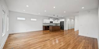 Modern Three Bedroom! Gallery 10