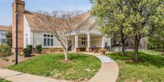 8201 CROSSBROOK Court Gallery 22