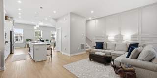 18359 MOSS GARDEN Road Gallery 12