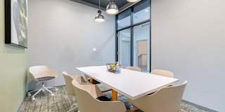 Heron on Hausman Gallery 20