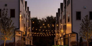 Stunning End Unit 2 bedroom 2 bath East Nashville Townhome with garage Gallery 3