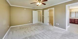 1047 Andrew Court Gallery 21