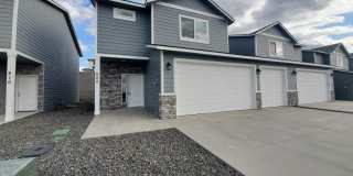 522 Bedrock Loop, West Richland - Experience the Best of West Richland Living! Gallery 3