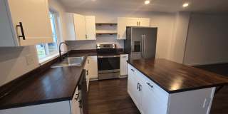 E. 38th Avenue Duplex's Gallery 5