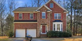 Stunning home nestled at the end of a quiet cul-de-sac! Gallery 1