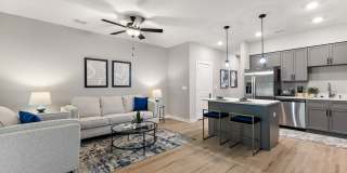 Magnolia at Powell Gallery 19