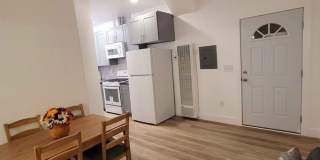 Newer Furnished Northwest ADU Gallery 1