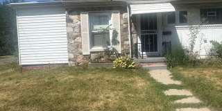 2 bedroom/ 1 bathroom Duplex! 2 bedroom/ 1 bathroom Duplex! Gallery 1