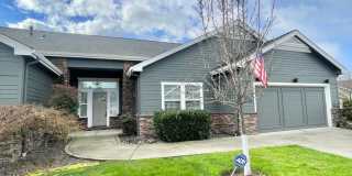 2 Bedroom-2 Bath single Family Home in Gate Community-Eagle Point Golf Course-Eagle Point, Oregon Gallery 1