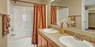 Four Seasons Apartment Homes Gallery 7