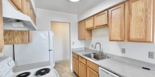 Arden Oaks Gallery 17