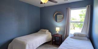 Fully Furnished 4BR Home with Fenced Yard & 2-Car Garage in Stoneburrow Gallery 11