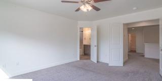 Private 4 Bedroom Corner Unit Gallery 57