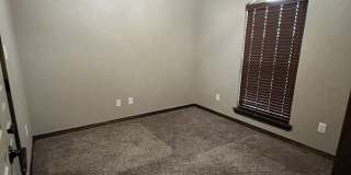 48 NE Creekside Dr Gallery 17