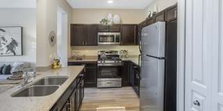 Randall Highlands Apartment Homes Gallery 3