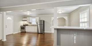 1932 Beech Street Gallery 9