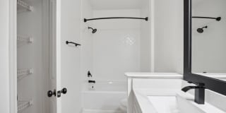 Enclave at Rivergate Gallery 30