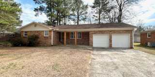 Move-In Ready 3 Bedroom Home with Garage  Private Yard Gallery 1