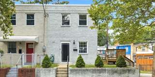 248 KENILWORTH Avenue NE Gallery 1