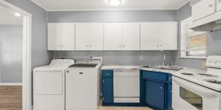 713 Oakwood Gallery 12