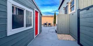 REMODELED HUGE BRIGHT 2400sf 4BR/3.5BA Havenscourt Split Level Home w Cottage AVAIL NOW Gallery 43