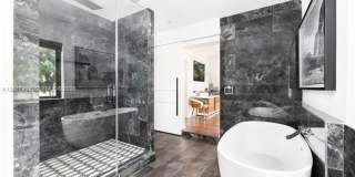 5736 La Gorce Dr, Miami Beach, FL 33140 Gallery 21