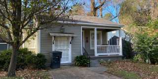 Cute 2BR/2BA Bungalow in South Highlands Gallery 1
