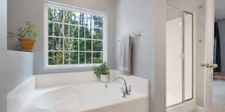 Incredible 3be/2.5ba House In Quiet Neighboorhood Gallery 12