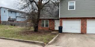 South Side 3 BR Duplex Gallery 1