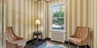 Royal York Gallery 75