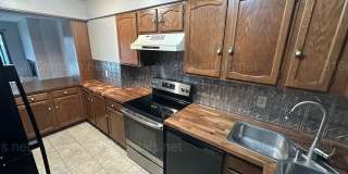 $1545 - 2 bed 1.5 bath - Duplex located in Riverside Gallery 9