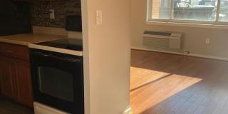 200 LOMBARD Gallery 12