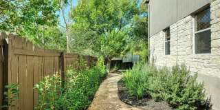2412 Willow Way Gallery 27
