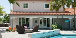 The Upton Apartment Homes Gallery 38