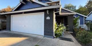 Lovely Two Story Home Gallery 1