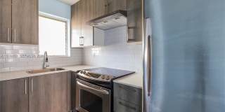 1250 SW 4th St Gallery 1