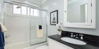 922 16th Street Gallery 15