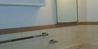 Highlands 1 Bedroom 1 Bath w/ Yard and Laundry! Gallery 102