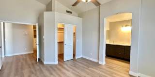 4781 W Harrison Street Gallery 14