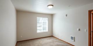Oak Springs Apartments Gallery 7
