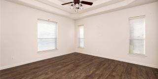 402 Hackberry Avenue Gallery 7