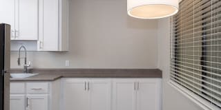 Ellinwood Gallery 15