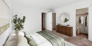 ReNew Howard Crossing Gallery 18