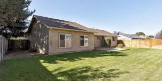 3BD Home on an Oversized Lot with a Standalone SHOP!! Gallery 29