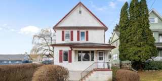 1413 Bulwer Street Gallery 3