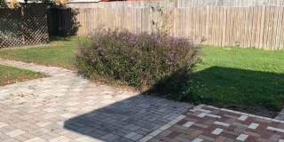 3 bedroom 1 bath recently refurbished  with large fenced backyard ,close to shopping and the beach Gallery 14