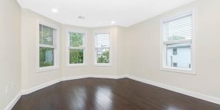 77 Winchester St Gallery 17