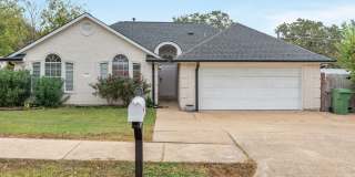 MAY MOVE IN!  3 Bed, 2 Bath Home in Bryan Available Now! Gallery 1