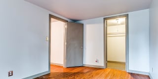 Unique with a Artsy Flare    2 Bed/1.5 Bath in Edgemere Park $995/month! Gallery 37