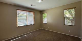 NW Bakersfield home! Gallery 8